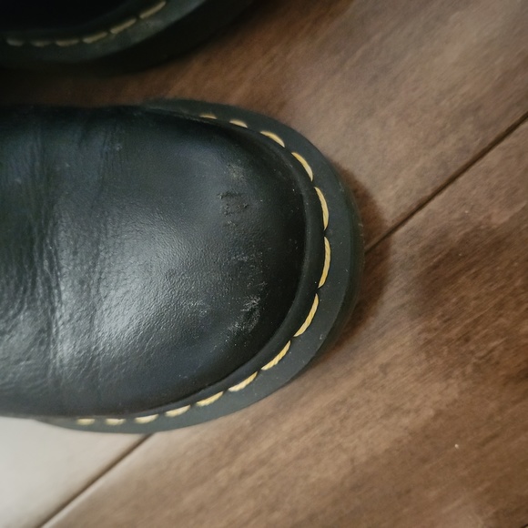 Dr Martin's - Picture 3 of 6